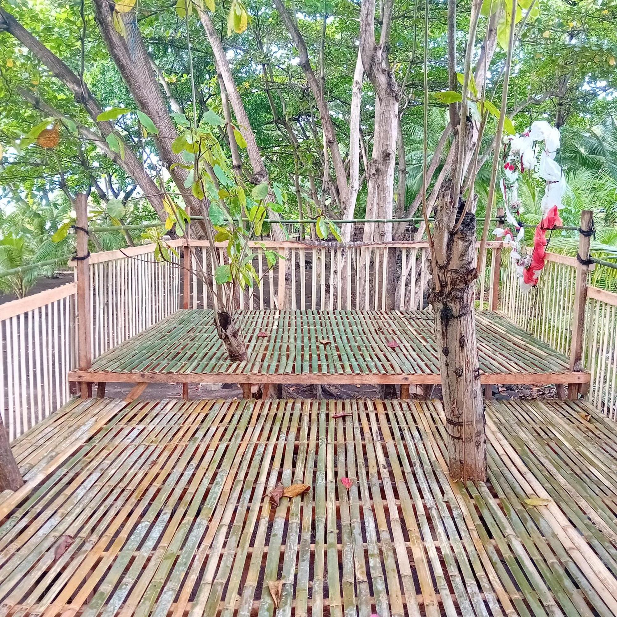 Budi Sun Resort Maumere Exterior foto